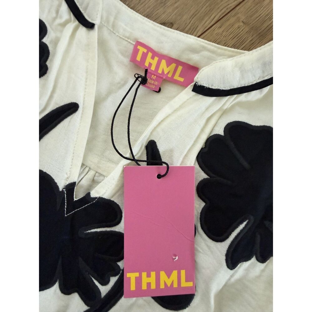 THML M NWT black white foral embroidered bubble sleeve blouse lightweight summer - Picture 5 of 9